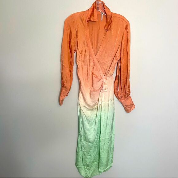 Young Fabulous & Broke Dresses & Skirts - Young Fabulous & Broke 3 button Wrap dress tangerine/green ombré New Small